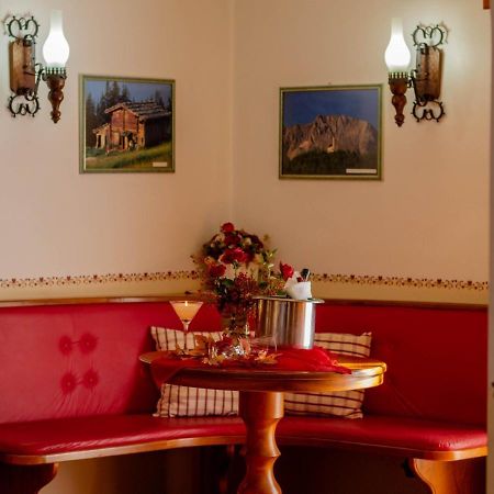 Hotel Tirol Treze Tílias Екстериор снимка