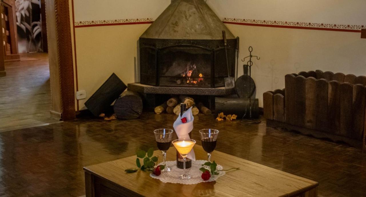 Hotel Tirol Treze Tílias Екстериор снимка