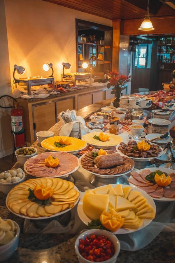 Hotel Tirol Treze Tílias Екстериор снимка