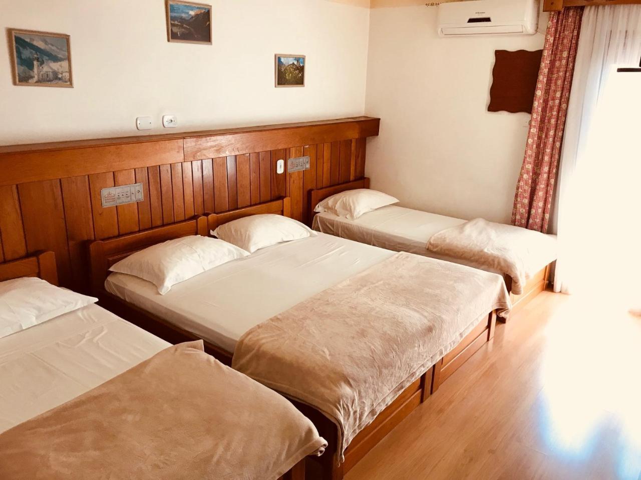 Hotel Tirol Treze Tílias Екстериор снимка