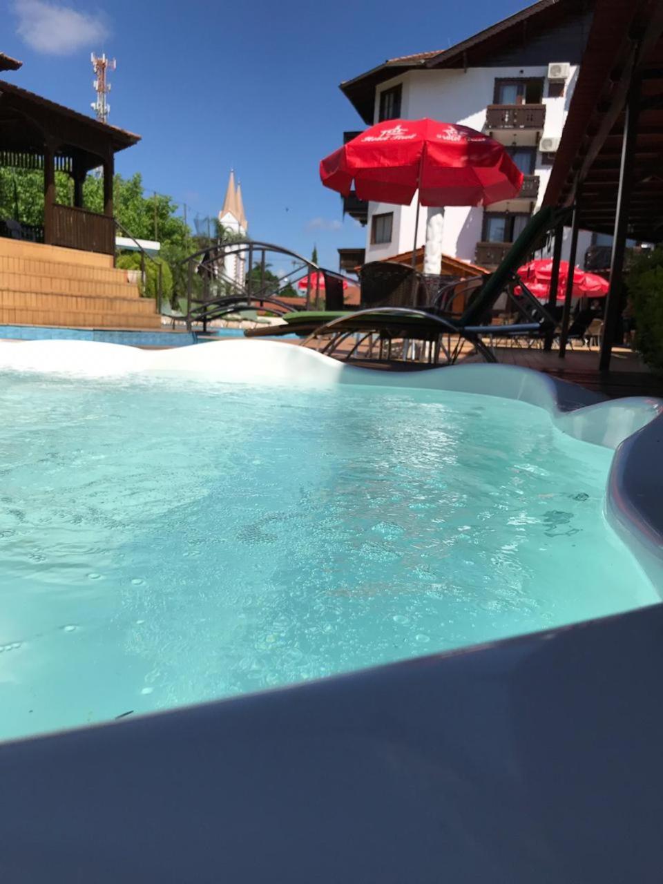 Hotel Tirol Treze Tílias Екстериор снимка