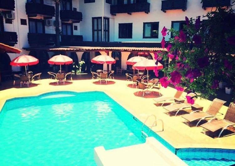 Hotel Tirol Treze Tílias Екстериор снимка