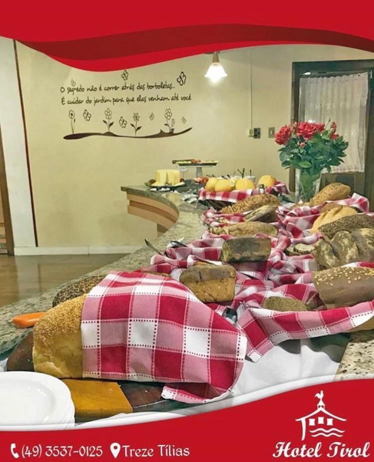 Hotel Tirol Treze Tílias Екстериор снимка